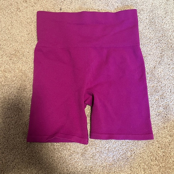 New Balance Shorts - Picture 1 of 2
